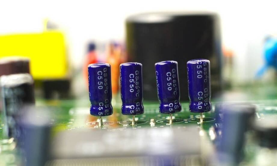 Bipolarne tranzystory a niezawodność systemów elektronicznych