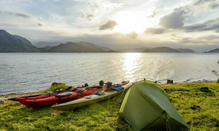 Strój na kajaki a ochrona środowiska – jakie ekologiczne są materiały?