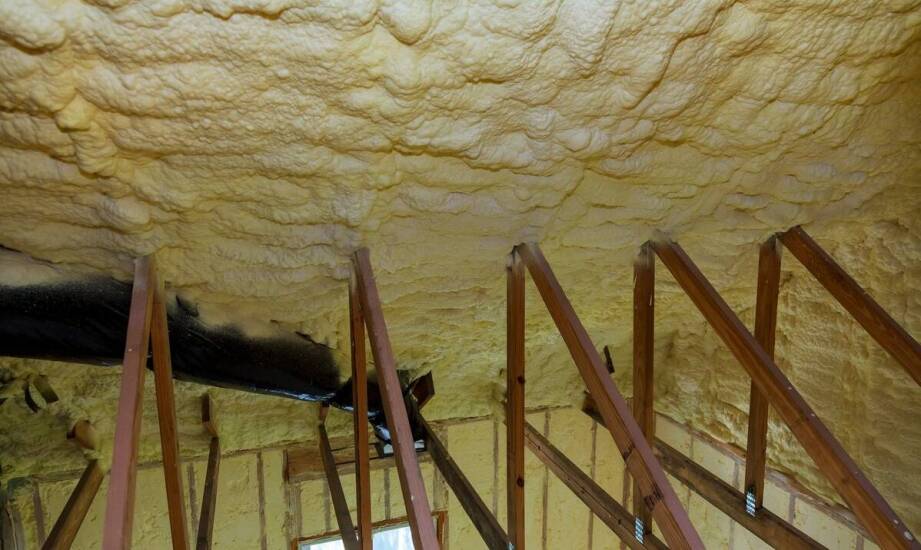 Proces ocieplania strychu: kluczowe etapy i ich znaczenie