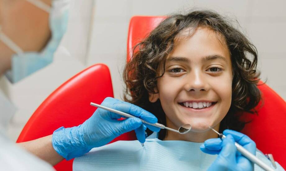 Jakie są najczęstsze błędy popełniane przez rodziców w pielęgnacji zębów u dzieci?