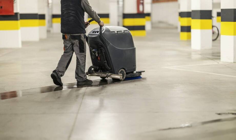 Jak technologie związane z akumulatorami mogą obniżyć koszty eksploatacji czyszczących maszyn?