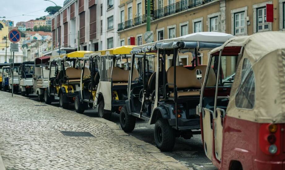 Elektryczne skutery w miastach – jakie przepisy ruchu drogowego obowiązują?