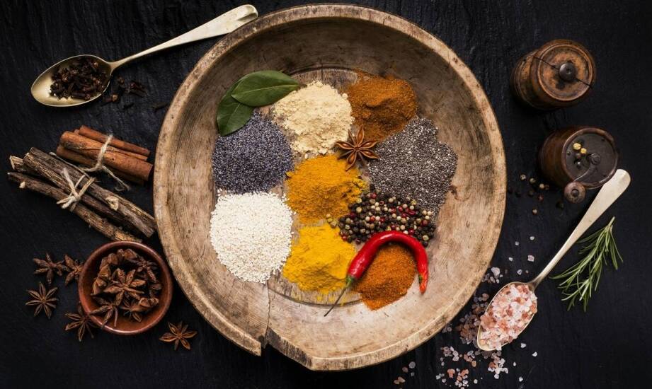 Jakie przyprawy bez konserwantów najlepiej podkreślają smak mięsa?