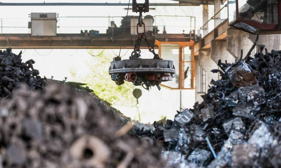 Proces sprzedaży części samochodowych z odzysku