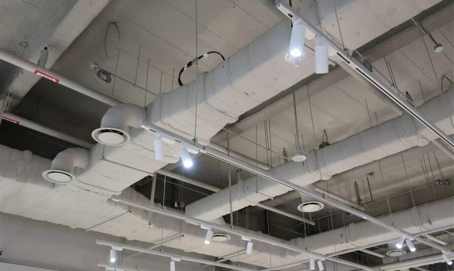 Jakie są kluczowe czynniki wpływające na wybór kanałów wentylacyjnych tekstylnych?