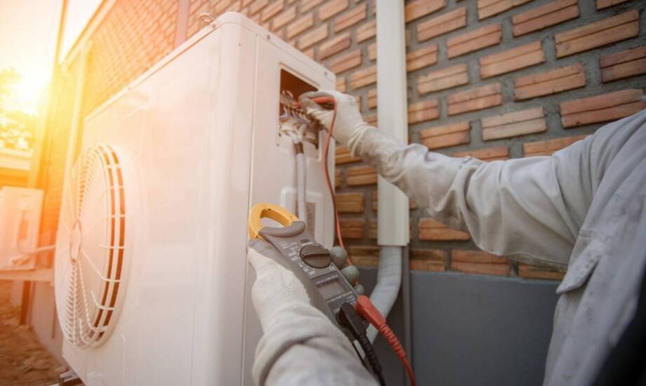 Jakie są najważniejsze elementy serwisu klimatyzacji dla jednorodzinnych domów?