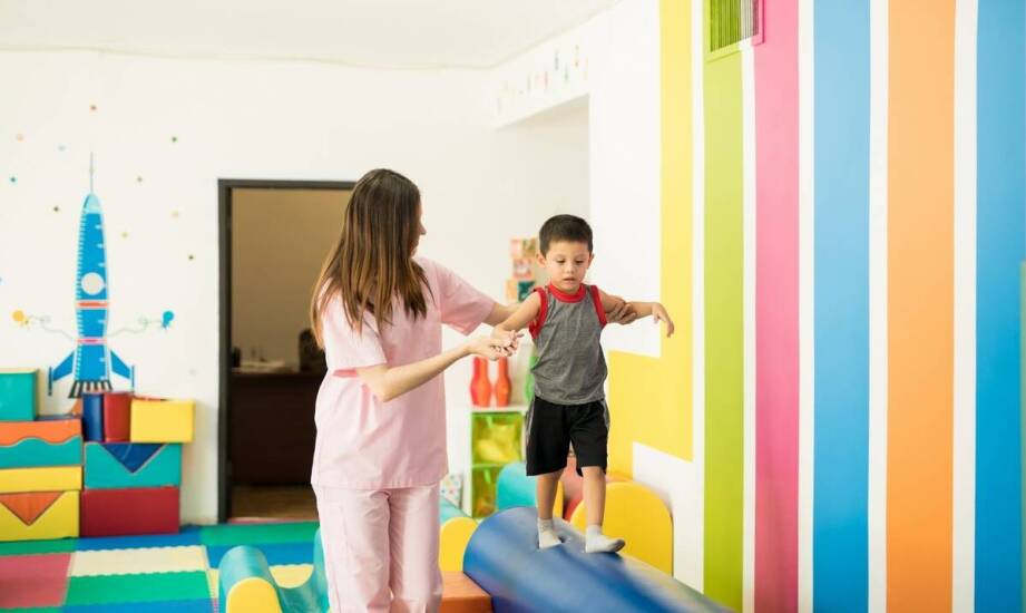 Kompleksowe podejście do terapii SI: jak różne metody się uzupełniają?