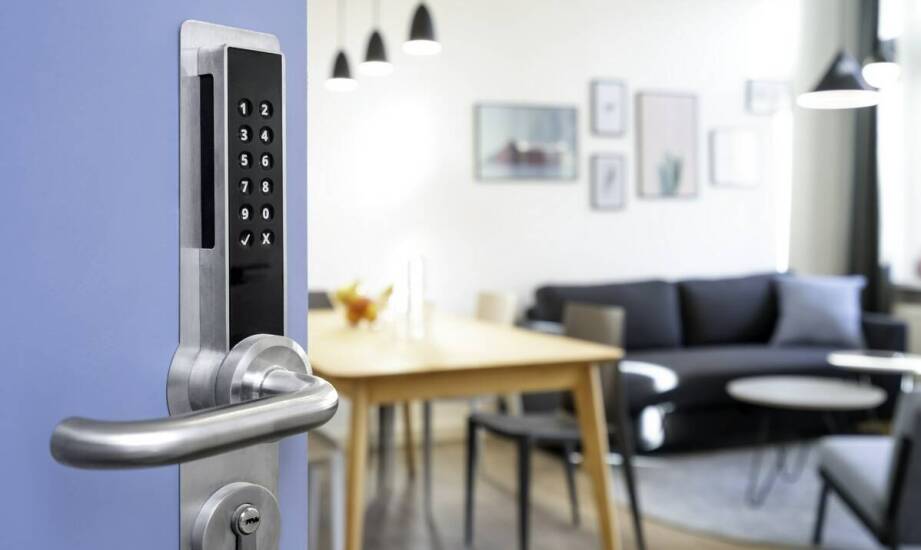Szyfrowe zamki – kiedy warto je stosować i co oferuje hurtownia?