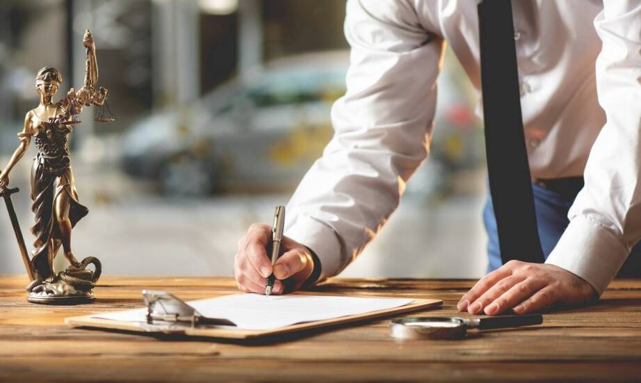 Jakie są korzyści z szybkiego zawarcia umowy pożyczki pod zastaw samochodu?