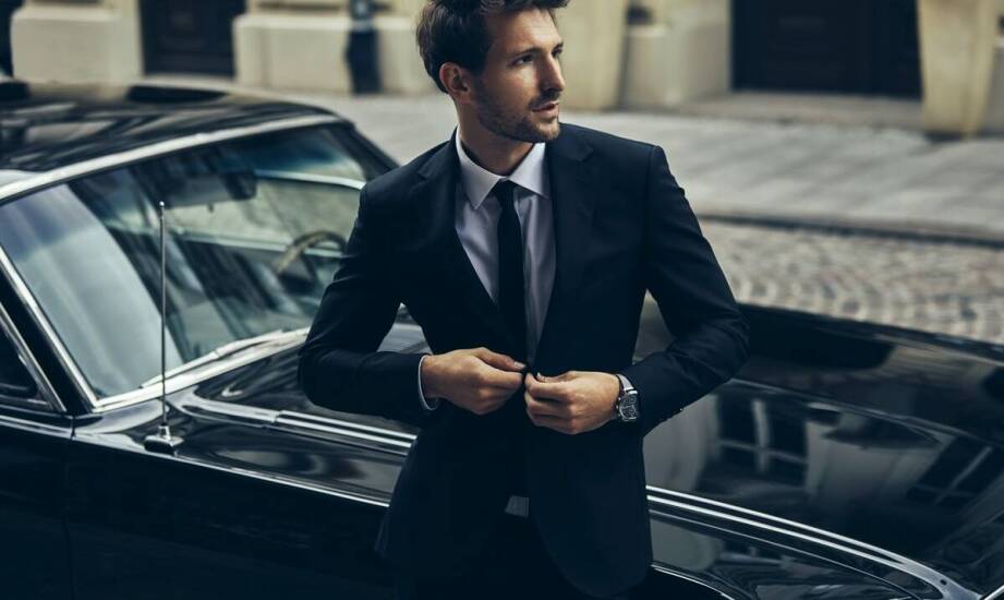 Jak nowoczesne tkaniny wpływają na komfort noszenia męskiego czarnego garnituru?