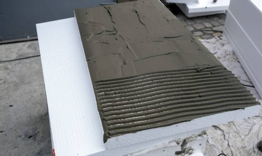 Czy podłogowy styropian 5 cm nadaje się do renowacji starych budynków?