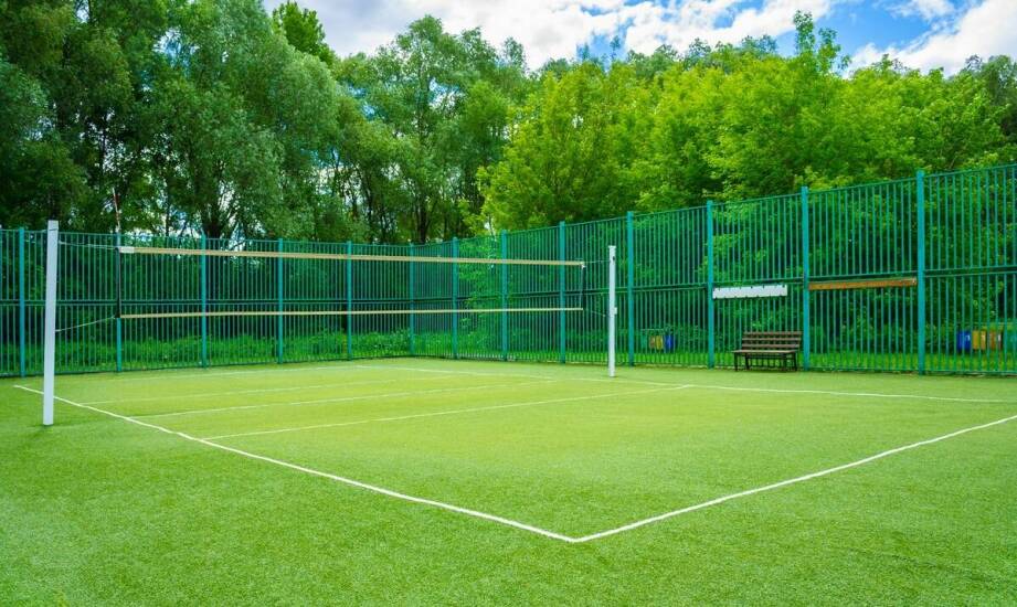 Jak poprawnie konserwować słupki do siatkówki, aby służyły przez lata?