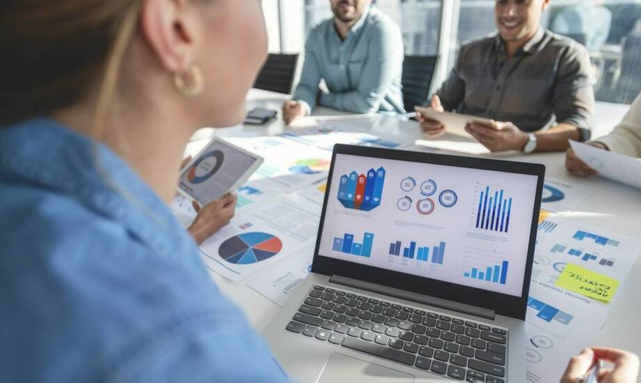 Kluczowe zasady optymalizacji budżetu na reklamy w mediach online i offline