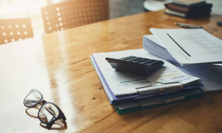 Koszty przysięgłych tłumaczeń dla chemicznych dokumentów – co warto wiedzieć?