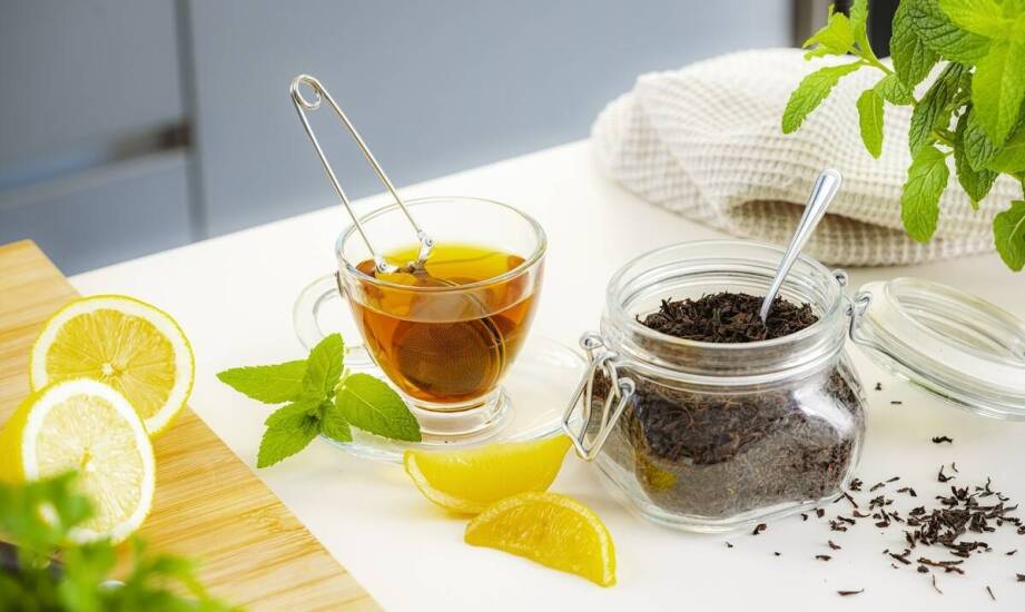 Sztuka parzenia herbaty – jakie niezbędne są akcesoria?