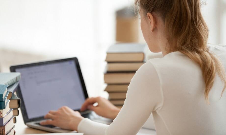 Efektywność nauki chemii na online kursach: co warto wiedzieć?