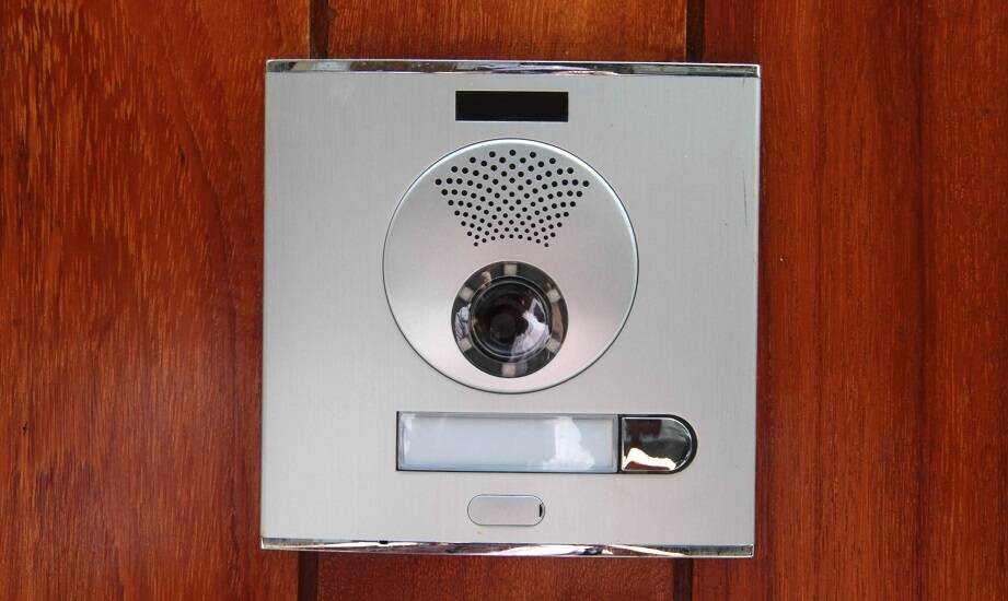 Przegląd najnowszych modeli domofonów na rynku – co oferuje nowa technologia?