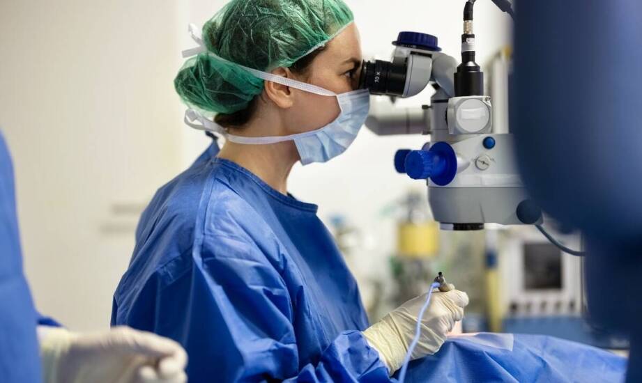 Laserowa korekcja wzroku a potrzeba noszenia okularów po zabiegu