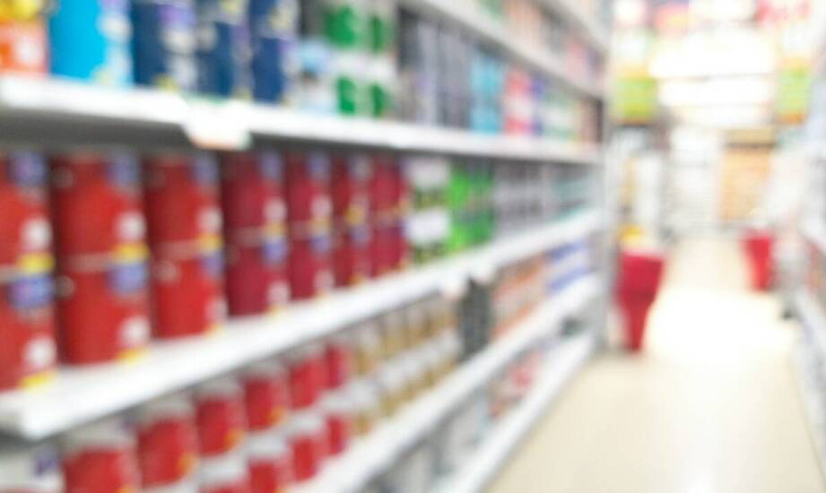 Jak sklepowy regał wpływa na nawigację i komfort zakupów klientów?