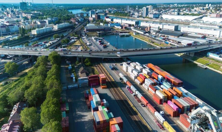 Wpływ procedur celnych na import i eksport w regionie pomorskim