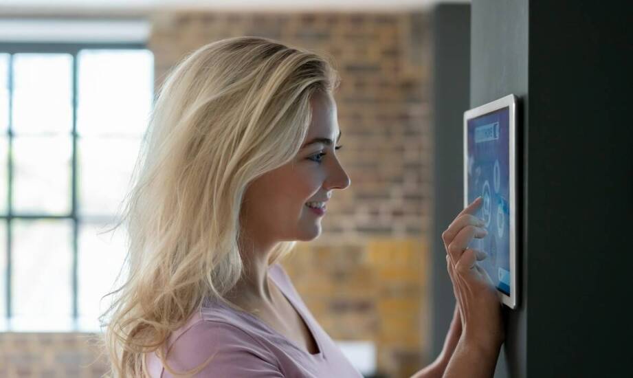 Jakie są zalety integracji radiowych sterowników z systemami smart home?