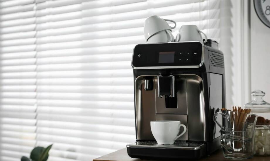 Jak ekspres wpływa na oszczędność czasu przy przygotowywaniu kawy?