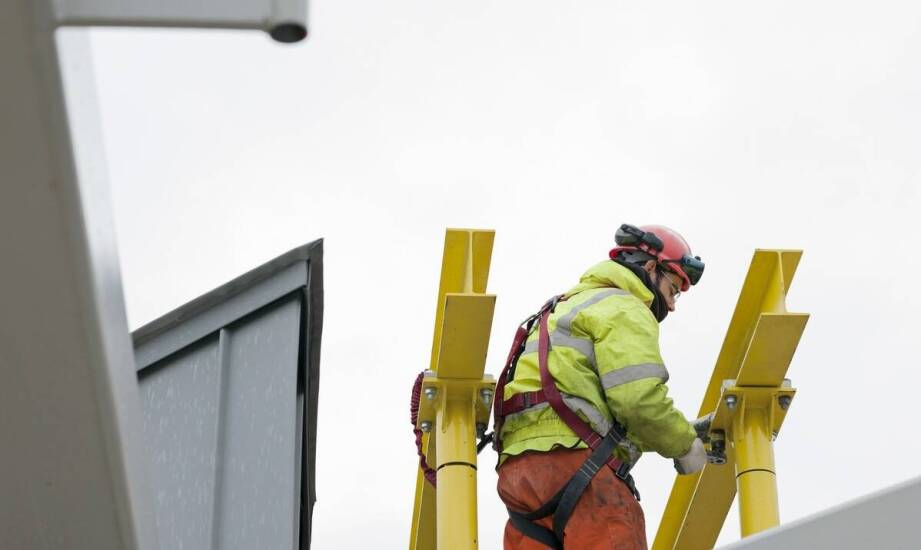 Rola doświadczenia przewoźnika w bezpiecznym transporcie blaszanych garaży