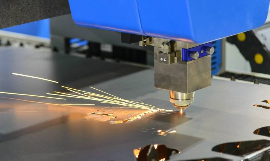 Wycinanie laserowe w metalu: możliwości personalizacji dla produktów