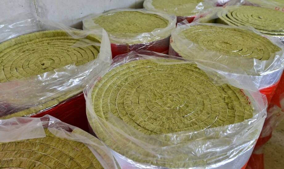 Jak dobrać odpowiednią grubość szklanej wełny do izolacji?