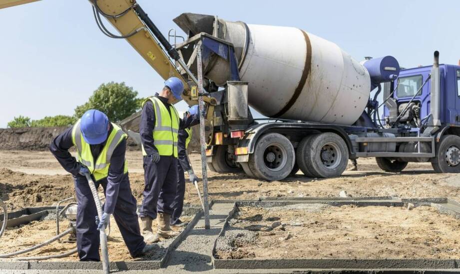 Jak nowoczesne technologie pomagają w oszczędności kosztów przy wylewkach?