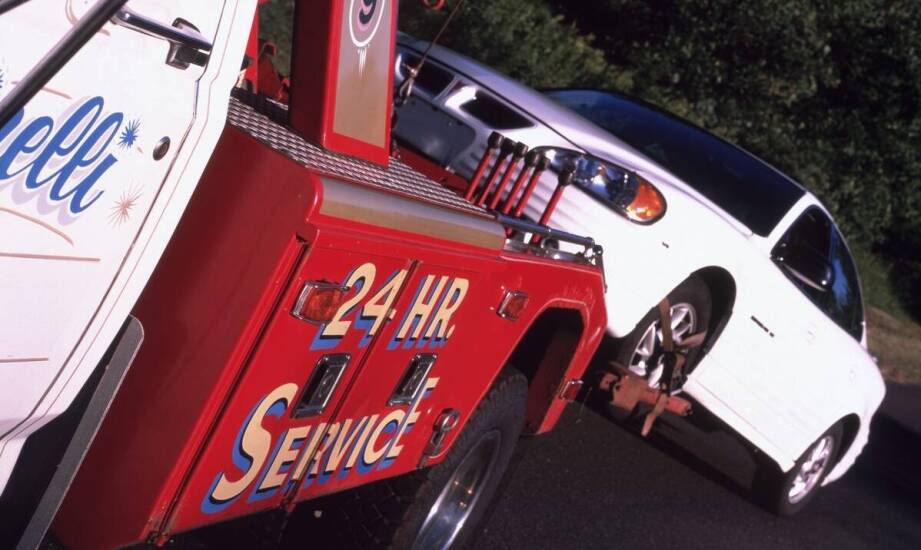 Jak zapewnić bezpieczne i szybkie holowanie osobowych aut?