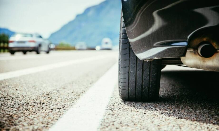 Od czego zależy czas oczekiwania na pomoc drogową?