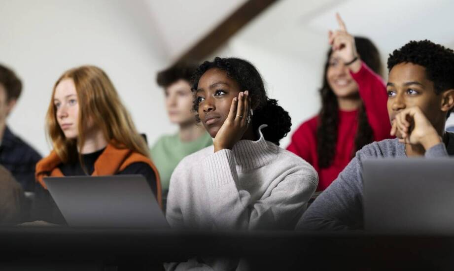 Jak szybki internet wspiera rozwój usług cyfrowych w edukacji?