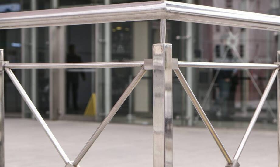 Kwadratowe pręty w architekturze: nowoczesne zastosowania i trendy