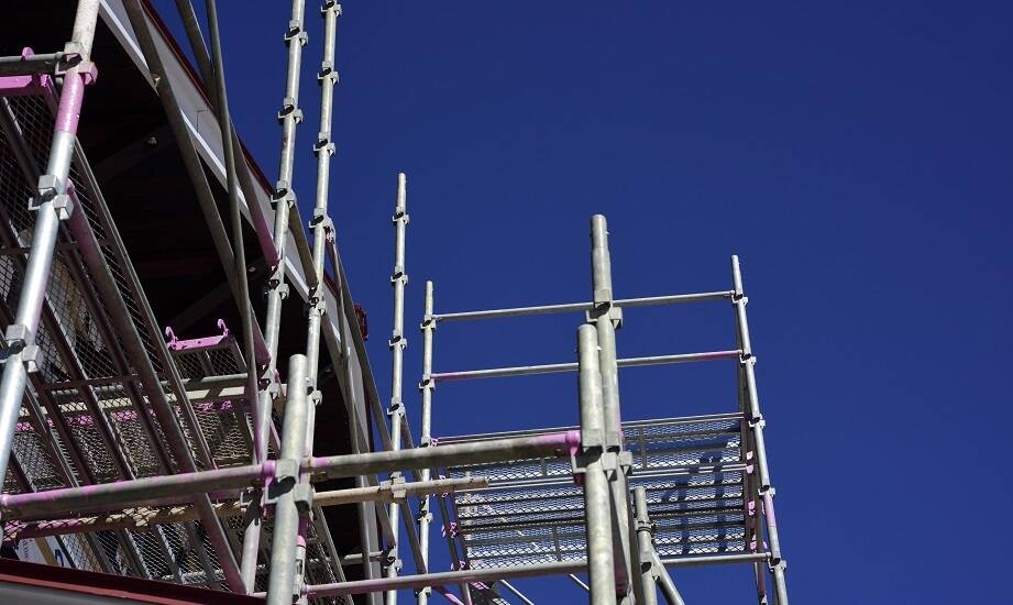 Praktyczne aspekty szkolenia do montażu rusztowań