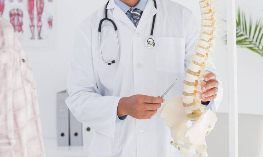 Jak chiropraktyka wspiera leczenie dyskopatii?