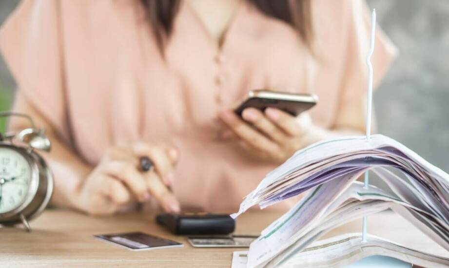 Jakie są najczęstsze wyzwania w procesie dochodzenia roszczeń przez komornika?