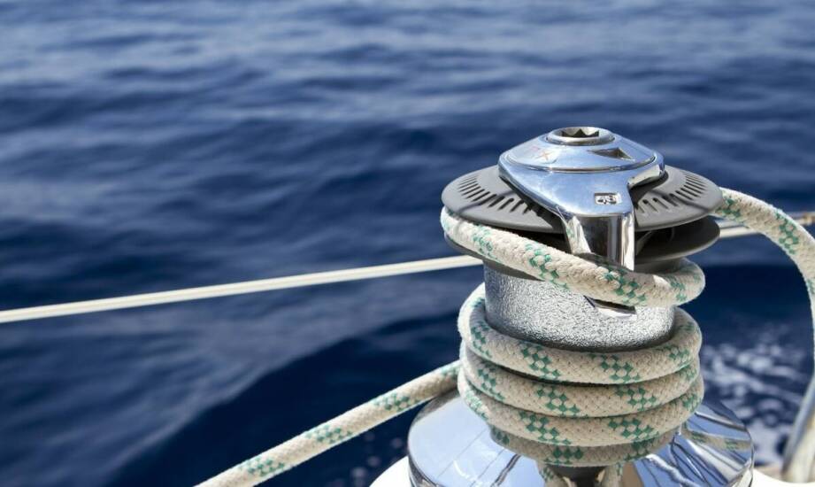 Czy warto zainwestować w automatycznego zwijania kotwicę?