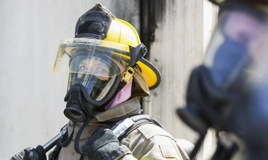 Maska przeciwgazowa a ochrona przed toksycznymi substancjami – co warto wiedzieć?