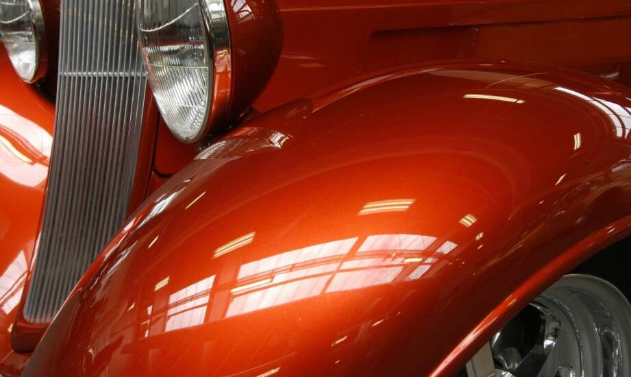 Trwałość żywicznych posadzek w garażach – co warto wiedzieć?