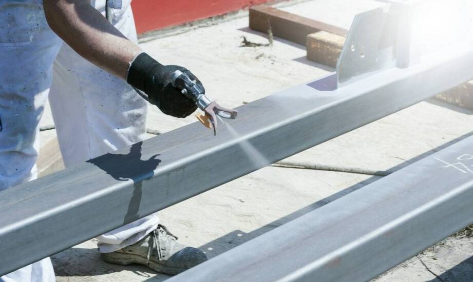 Zalety nietoksycznych materiałów w natryskowych izolacjach