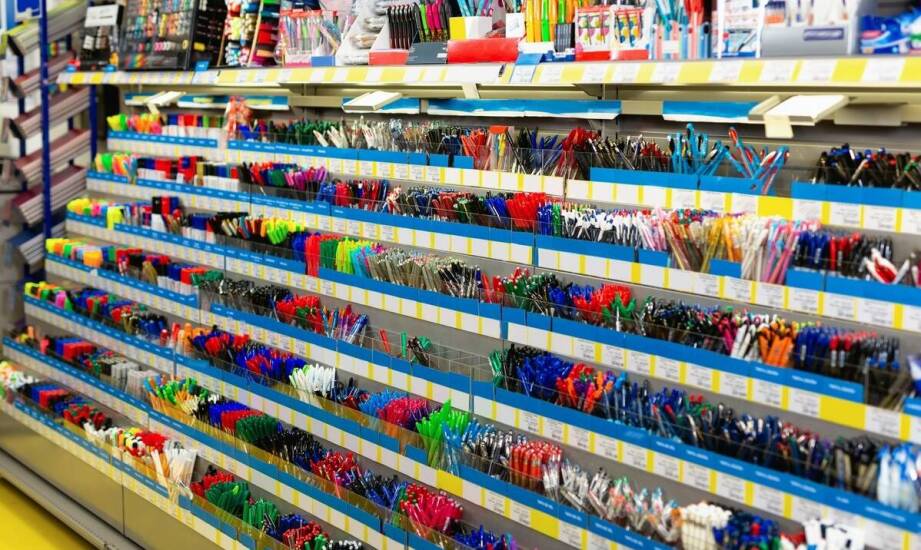 Innowacyjne rozwiązania w ofercie hurtowni biurowych artykułów