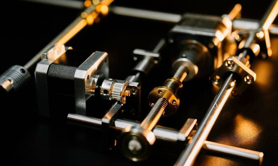 Modułowy design ploterów: jak dostosować urządzenie do unikalnych potrzeb produkcji?