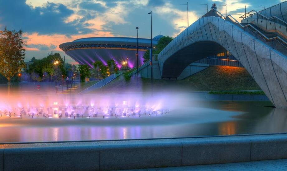 Dlaczego warto chodzić do opery?