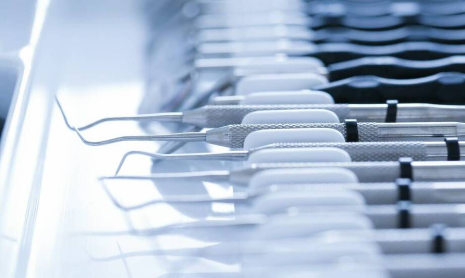 Jakie cechy powinny mieć sekcyjne formówki, aby zapewnić trwałość wypełnień?