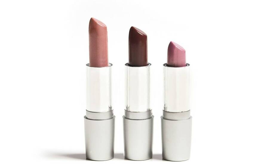 Jakie korzyści niesie za sobą użycie przezroczystych tub w opakowaniach do pomadek?