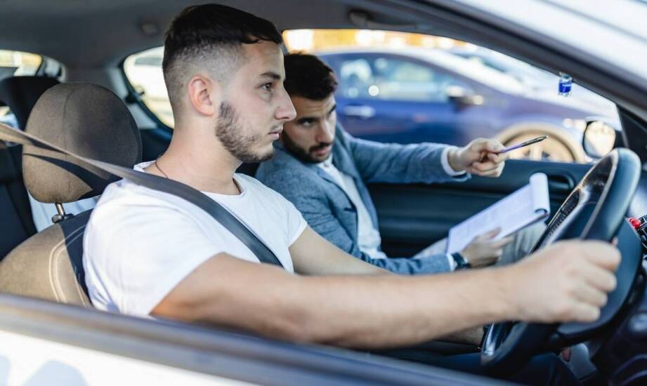 Jakie są najczęstsze błędy na praktycznym egzaminie na prawo jazdy?