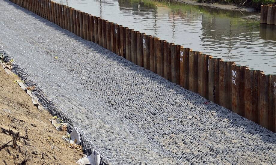 Wybór odpowiednich stalowych grodzic do projektów z zakresu ochrony przeciwpowodziowej