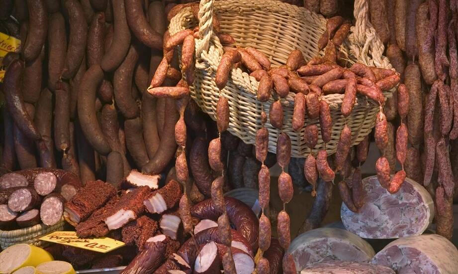 Tradycyjne wędliny z sierpeckiej masarni – co je wyróżnia?