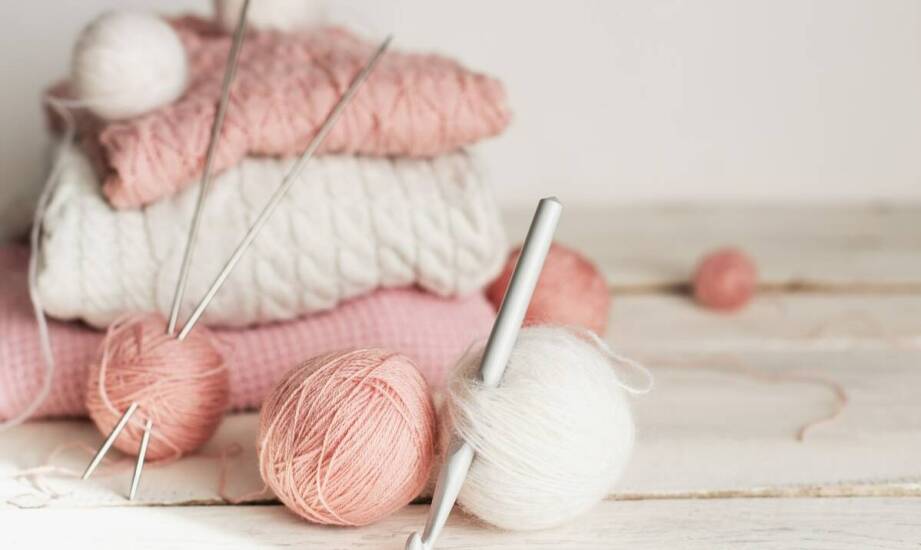 Nowości w ofercie kordonków do szydełkowania: co aktualnie proponują hurtownie?